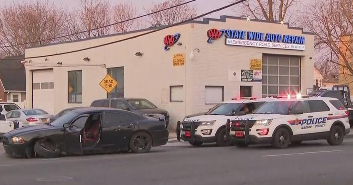 Man arrested after police chase, shootout in Nassau County - CBS New York