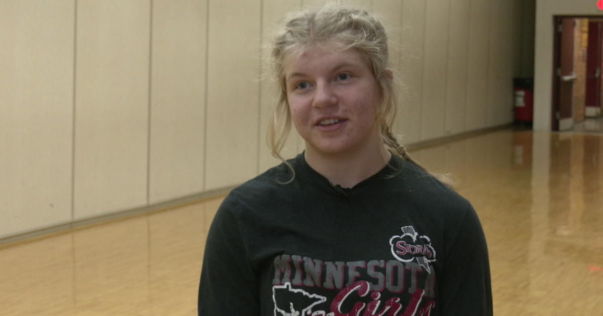 Girl puts a hold on Minnesota wrestling history – Twin Cities