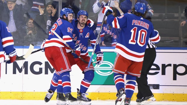 St Louis Blues v New York Rangers 
