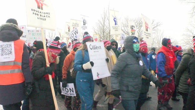 PKG-Teacher-Strike-Coun_WCCO11VU.jpg 