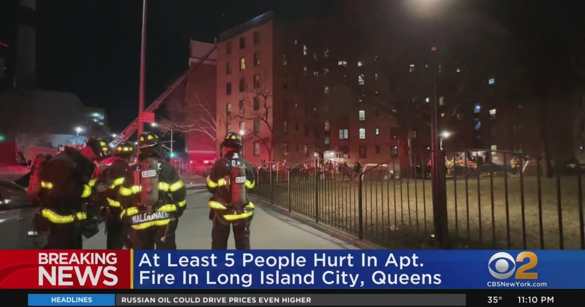 At least 5 people hurt in apartment fire in Long Island City, Queens ...