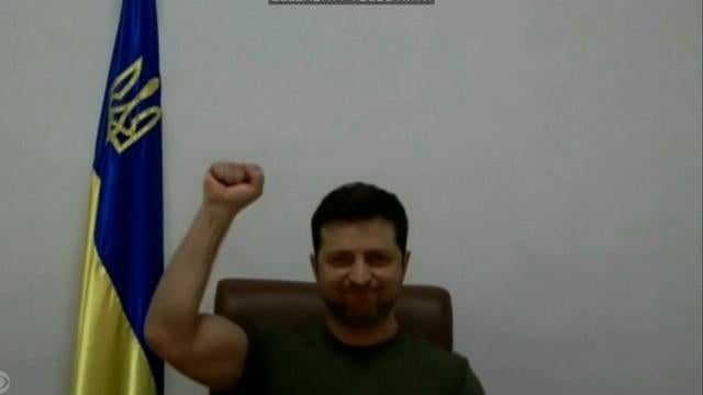 cbsn-fusion-ukraines-president-zelensky-is-a-symbol-of-defiance-for-his-country-thumbnail-913574-640x360.jpg 
