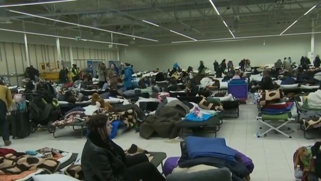 cbsn-fusion-ukraines-refugee-crisis-grows-thumbnail-915337-640x360.jpg 