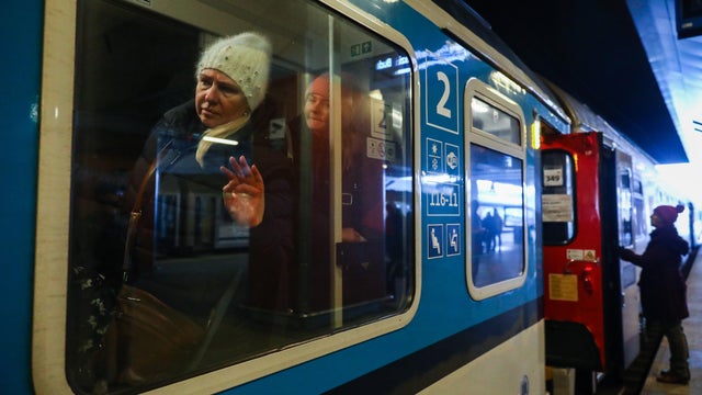 Ukrainians arrive in Poland due to Russian attacks on Ukraine 