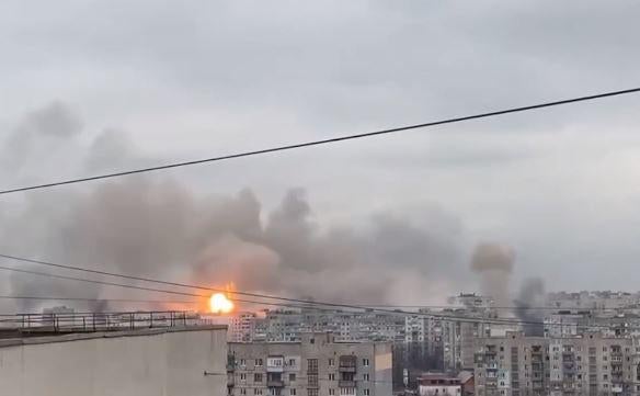 mariupol-airstrike-ukraine.jpg