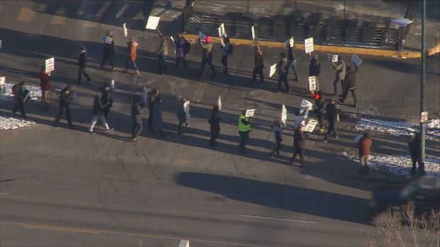 starbucks picket (3)