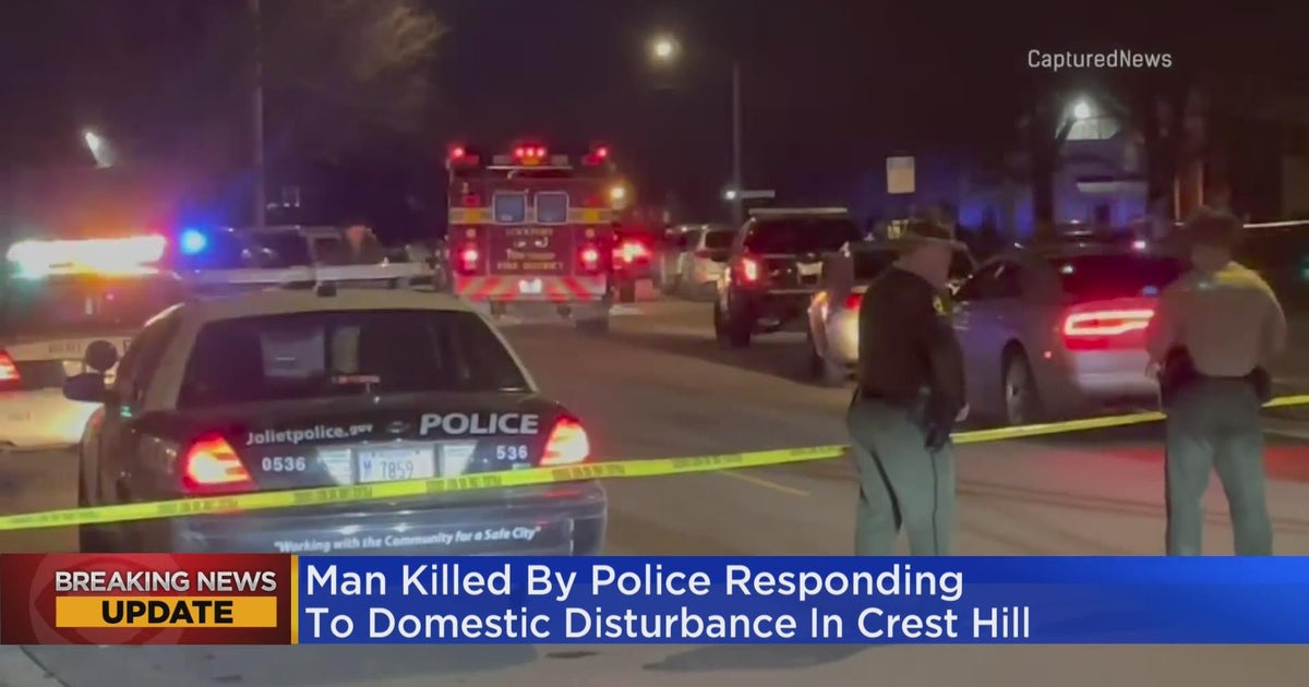 Police officer stabbed, suspect shot and killed in Crest Hill - CBS Chicago
