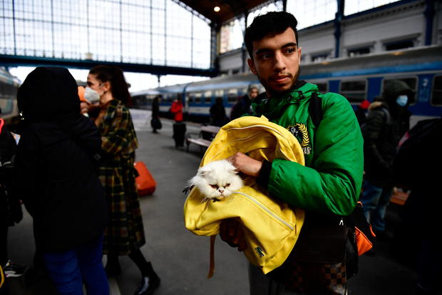 Refugees fleeing from Ukraine at Nyugati station 