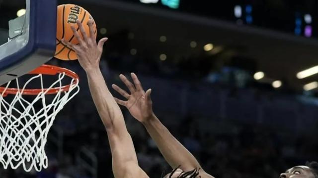 cbsn-fusion-moneywatch-betting-on-this-years-march-madness-thumbnail-927136-640x360.jpg 