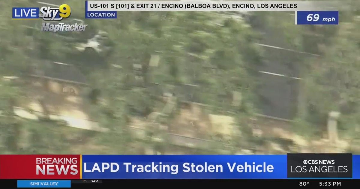 Reportedly Stolen Vehicle Re-enters 101 Freeway - CBS Los Angeles