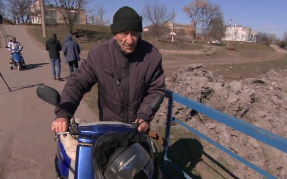 ukraine-voznesensk-battle-civilian.jpg 