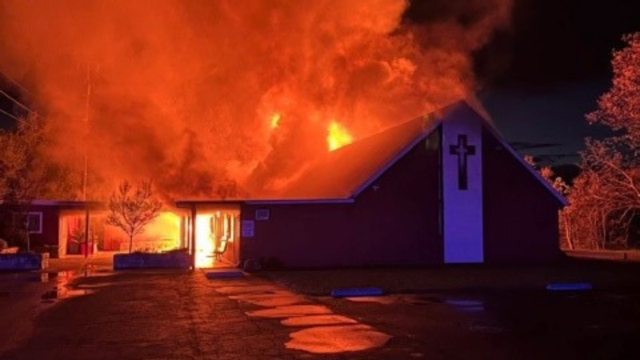 church-fire.png 