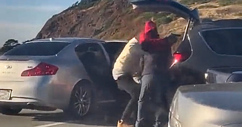 Caught on Video: Canadian Film Crew Assaulted, Robbed at Gunpoint at