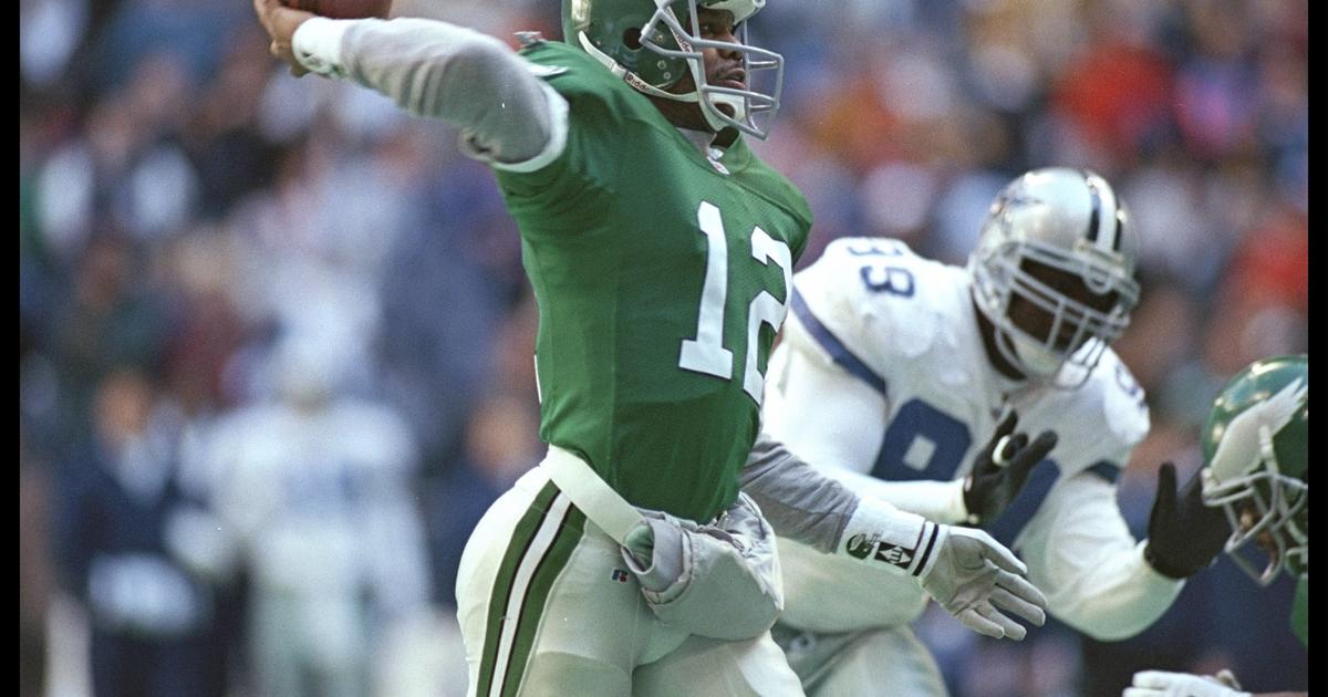 Philadelphia Eagles Bringing Back Kelly Green Jerseys In 2023: 'It's What  Our Fans Have Wanted' - CBS Philadelphia