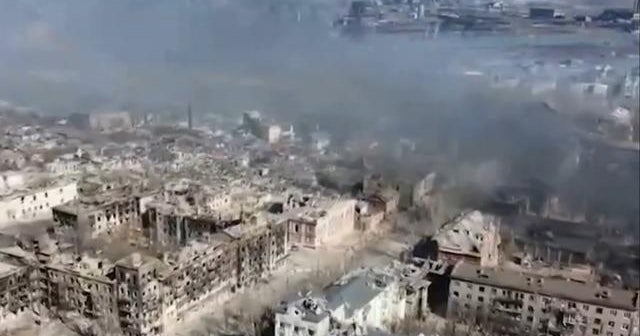 Russian attacks on Ukraine continue hours after peace talks - CBS News