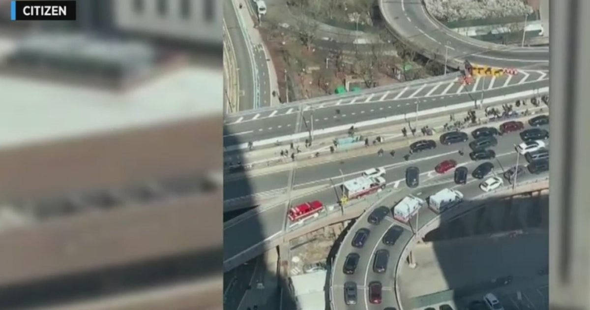Mexican Navy Ship Brooklyn Bridge Crash: Investigation Update - Featured Image