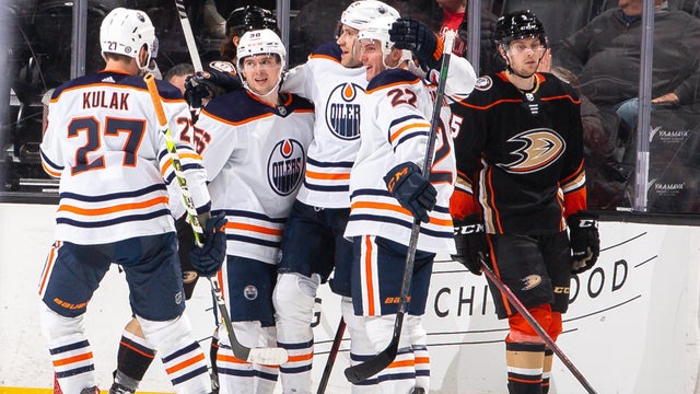 Edmonton Oilers v Anaheim Ducks 