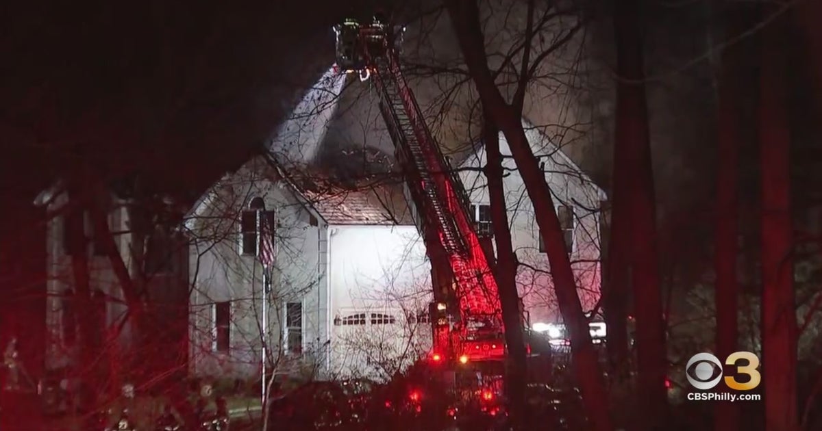 Fire Crews Battle House Fire In Delaware County - CBS Philadelphia