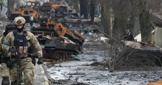 Hundreds found dead in destroyed town of Bucha, Ukraine - CBS News