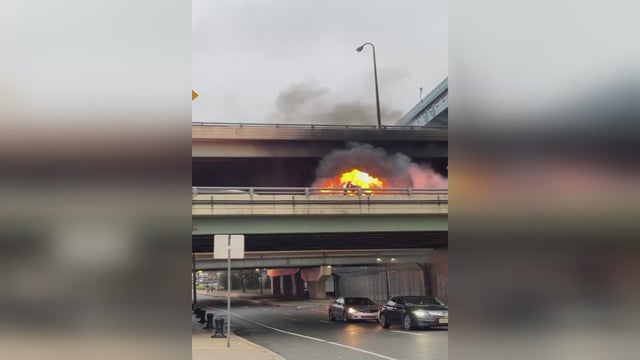 truck-fire.jpg 