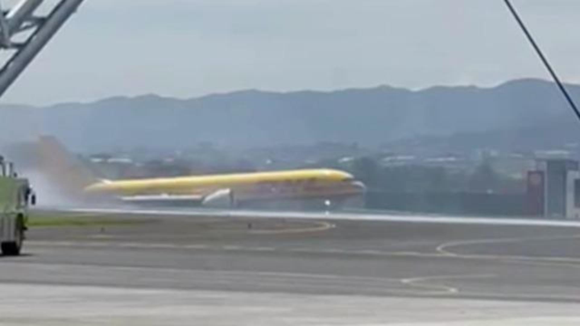 VIDEO VAULT  Plane in record-breaking flight remains at McCarran