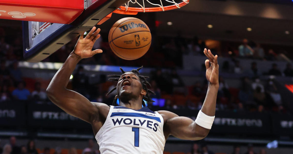 Anthony Edwards leads Wolves to win over Pistons