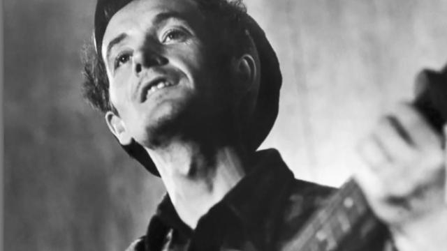 woody-guthrie-early-1940s-michael-ochs-archives-getty-1280.jpg 