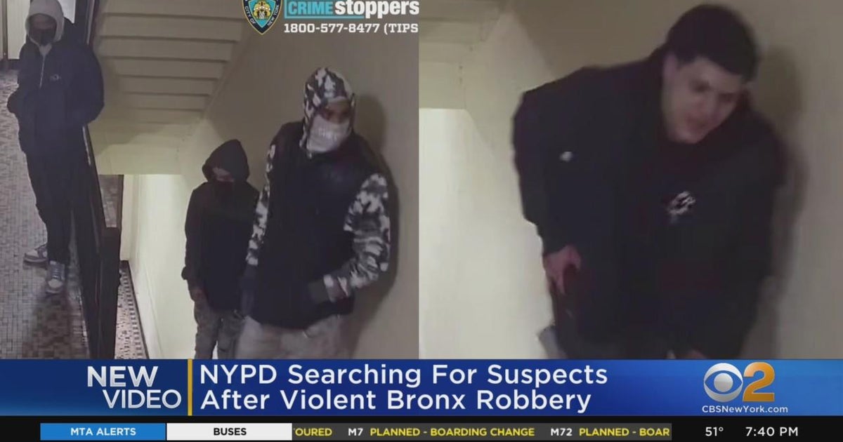 NYPD searching for suspects in violent Bronx robbery - CBS New York