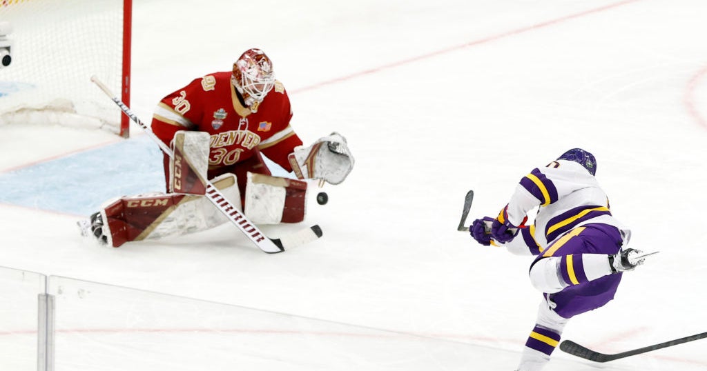 Gophers gear up for Frozen 4, with title drought at 20 years CBS