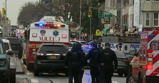 What we know about the Brooklyn subway shooting suspect - CBS News