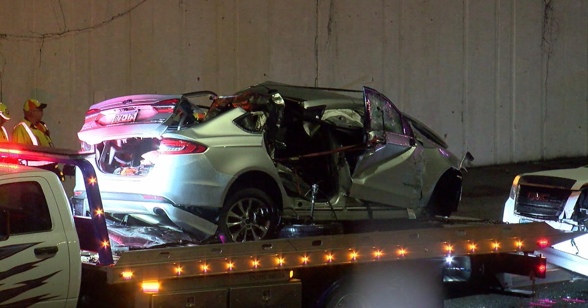 Wrong-Way Driver Killed, 6 Injured In I-35E Crash - CBS Minnesota