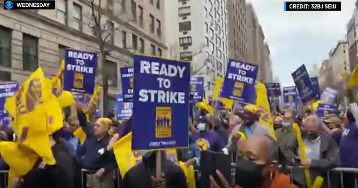 Local 32BJ building workers, Realty Advisory Board reach tentative
