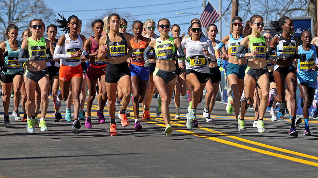 815 Red Sox Boston Marathon Photos & High Res Pictures - Getty Images