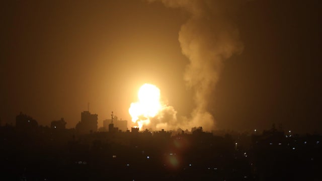 Israeli warplanes bomb site in Gaza Strip 