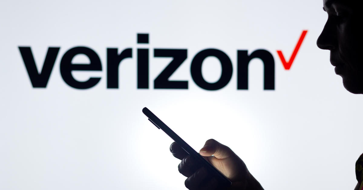 Verizon customers fuming after service cut