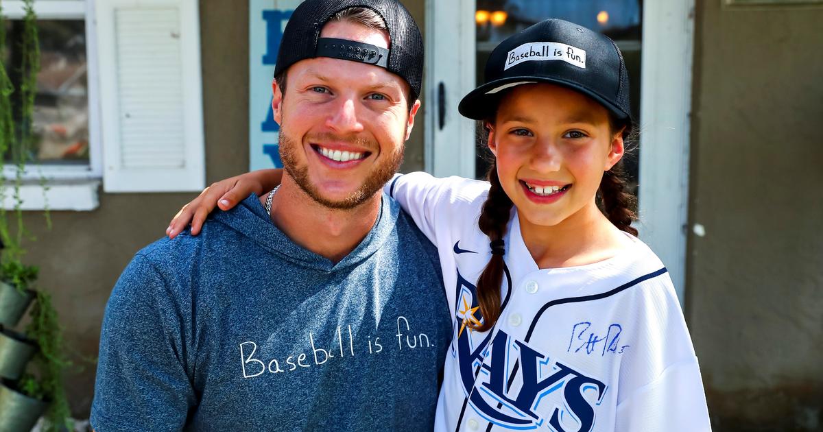 Tampa Bay outfielder Brett Phillips homers for young cancer