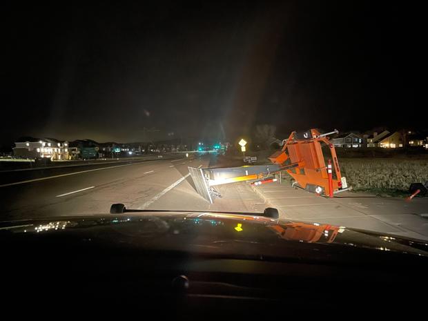 Highway Signs Wind 1 (Douglas County SO on FB) 