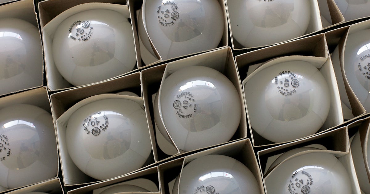 New rule bans sale of most incandescent light bulbs