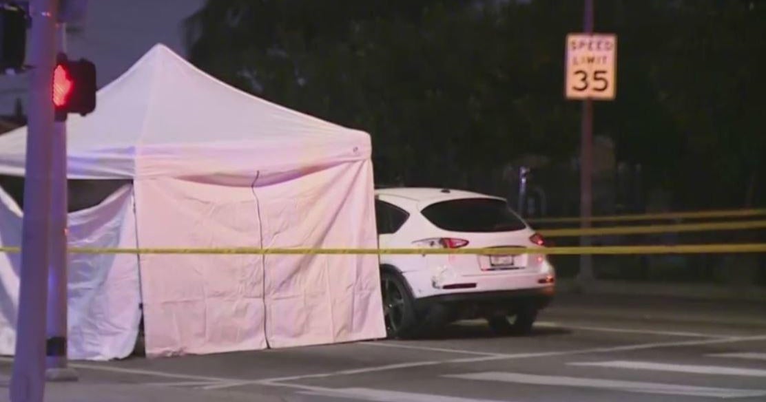 Man found dead in South LA crash; shooting investigation underway - CBS ...