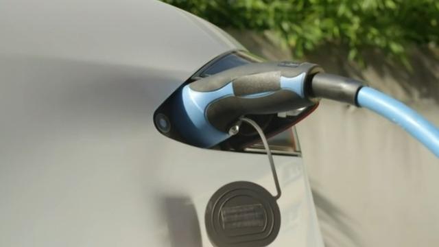 cbsn-fusion-the-road-ahead-for-electric-vehicles-thumbnail-983867-640x360.jpg 