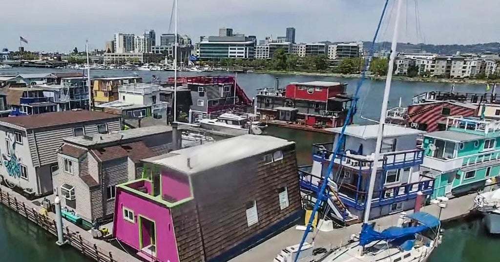 Alameda officials vote to protect Barnhill Marina houseboat renters