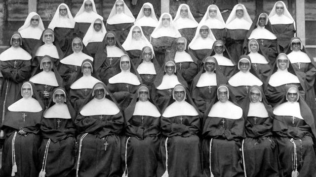 Nuns.jpg 