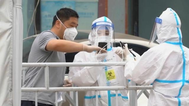 cbsn-fusion-covid-19-outbreak-in-china-lead-to-massive-restrictions-thumbnail-988094-640x360.jpg 