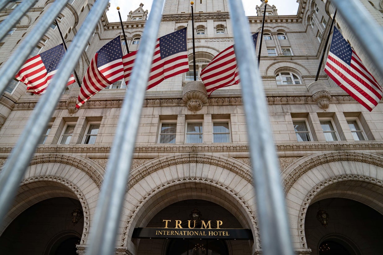 Trump properties charged Secret Service as much as 1,185 a night(02)
