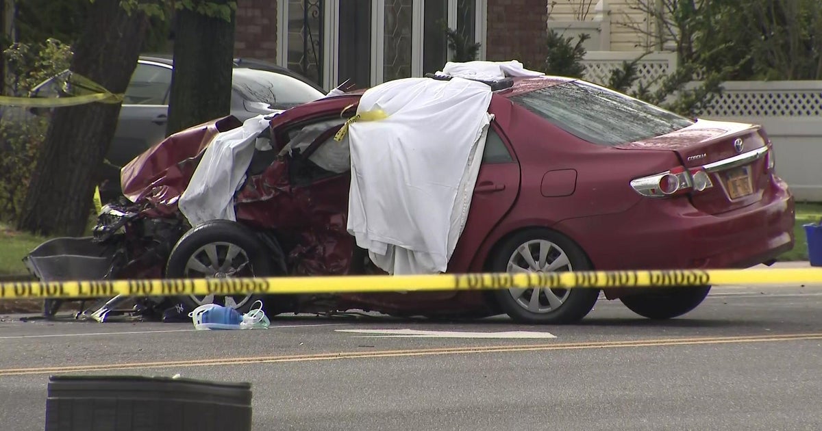 66yearold man dead in early morning crash in Nassau County CBS New York