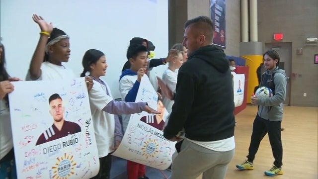 KIDS GET RAPIDS TICKETS 5VO.transfer_frame_703 