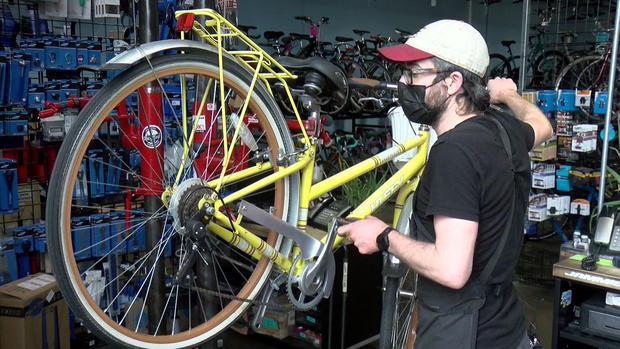 Bike Repairs, Bikes, Bike Shops, Bike Tune-Ups, Hub Bike Co-op 