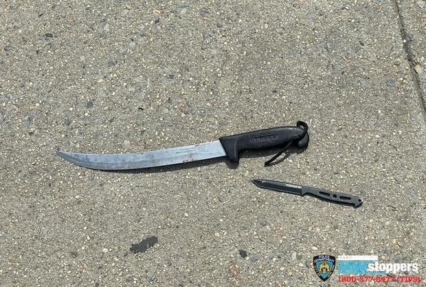 60-pct-police-involved-shooting-05-05-22-photo-of-knives-1.jpg 