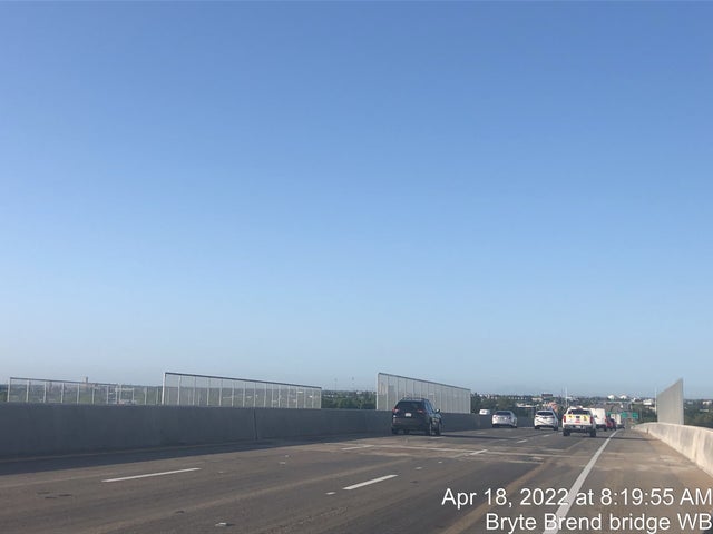 I-80 BRYTE BEND BRIDGE BARRIERS - CALTRANS