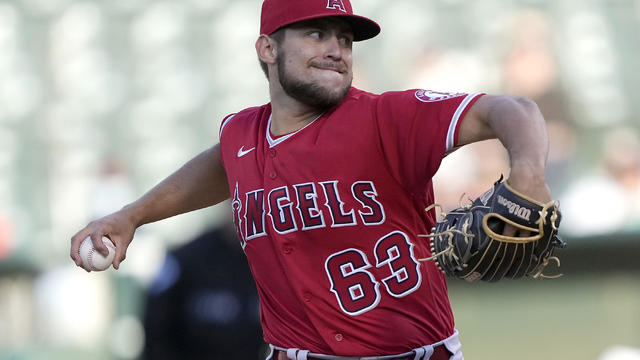 Los Angeles Angels v Oakland Athletics 